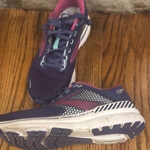 Brooks Purple and Pink Athletic Shoes with DNA Cushioning
